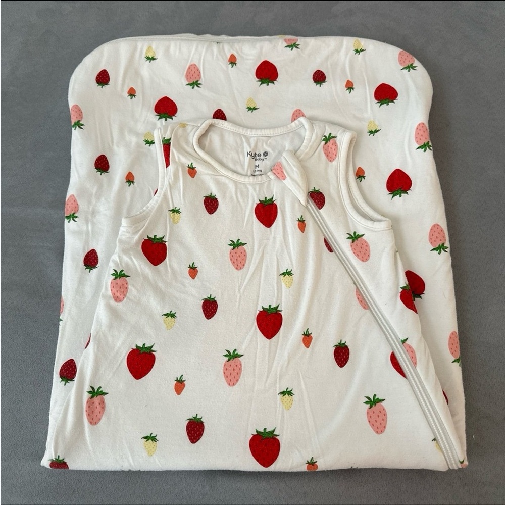 Strawberry kyte baby sleep sack